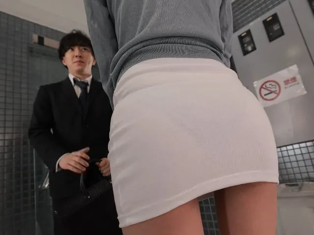 모리 히나코의 속이 비치는 레깅스 도발! 처남을 유혹하다